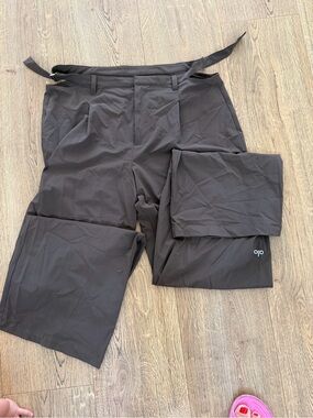 ALO Yoga cargo pants trousers